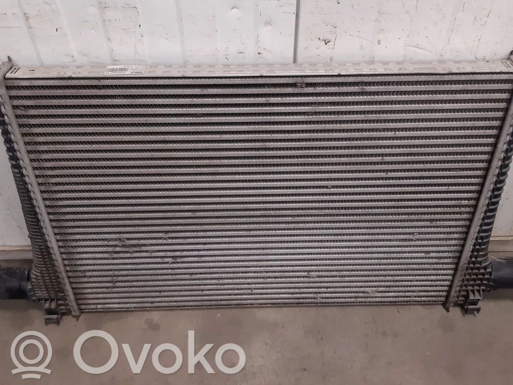 Audi Q7 4M Interkūlerio radiatorius 