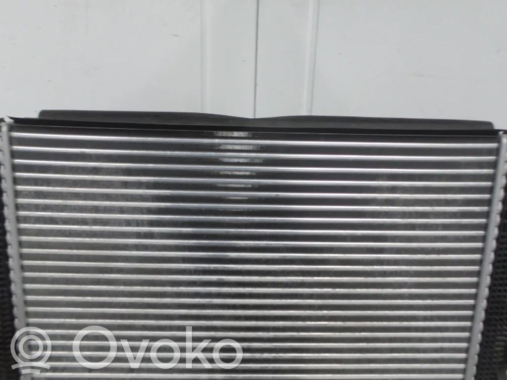 Volkswagen Amarok Interkūlerio radiatorius 