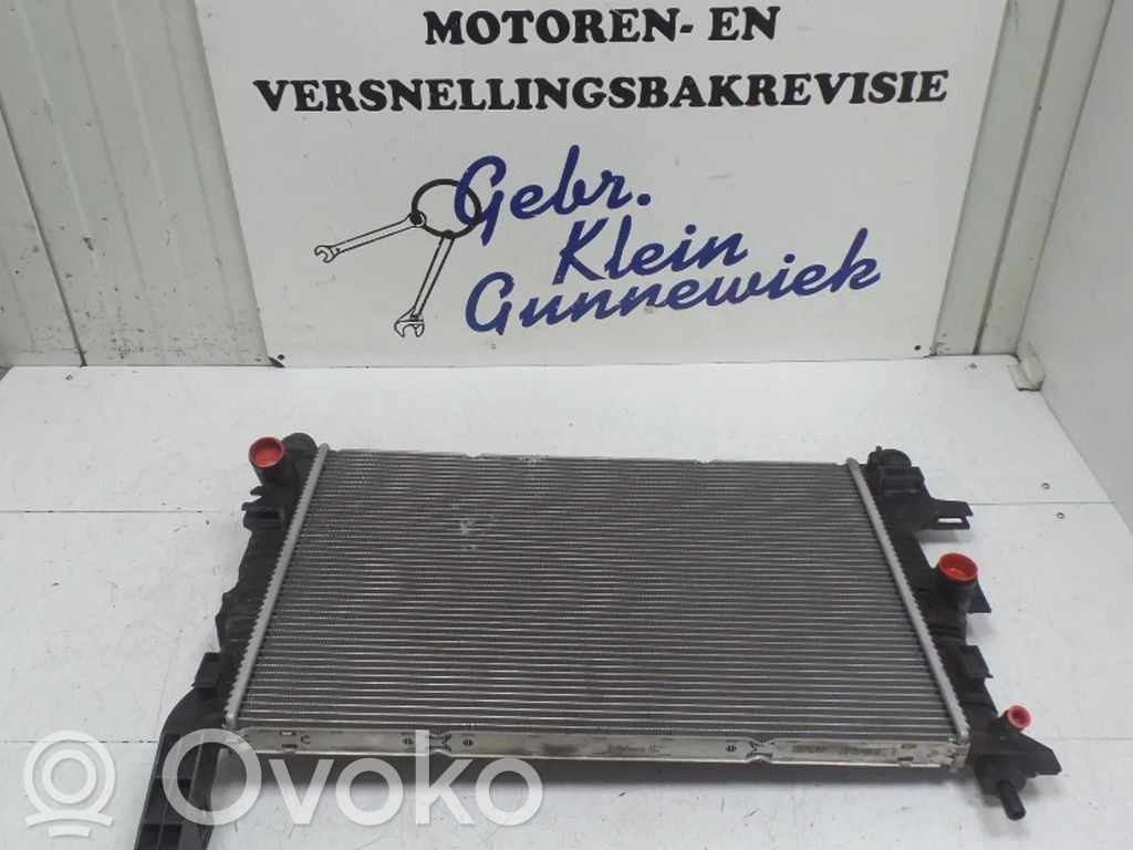 Ford Focus Aušinimo skysčio radiatorius 