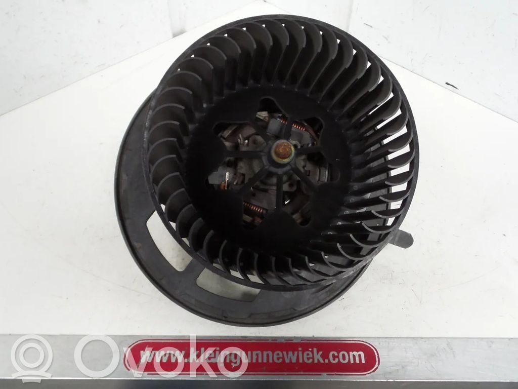 BMW 3 E90 E91 Mazā radiatora ventilatora reostats 