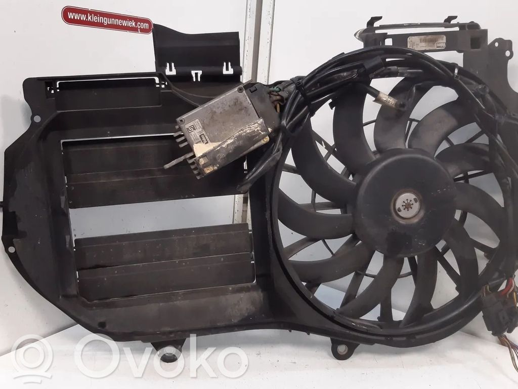 Audi A4 S4 B6 8E 8H Osłona wentylatora chłodnicy 