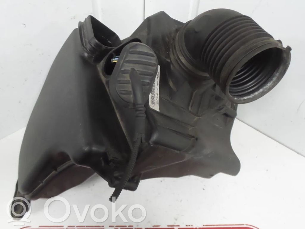 BMW 3 E90 E91 Air filter box 