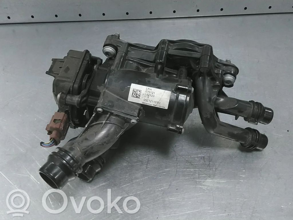 Audi A4 S4 B9 Thermostat/thermostat housing 