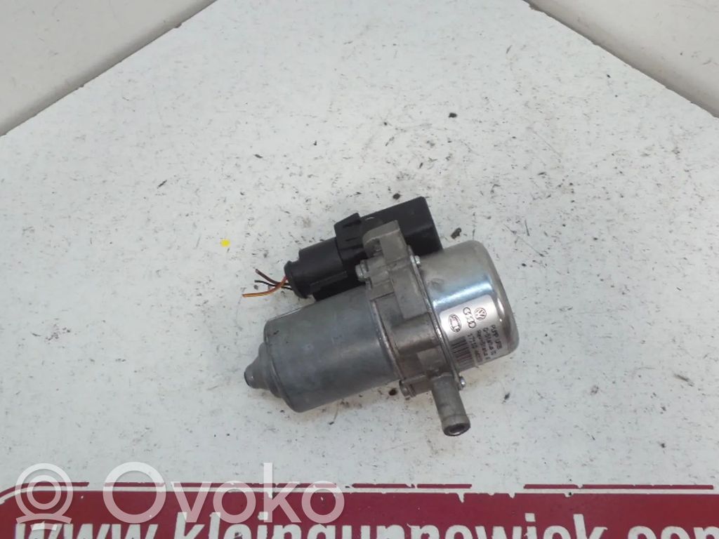Audi A3 S3 8V Główny cylinder hamulca 