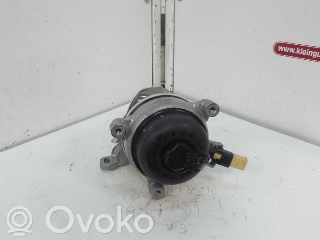 Engine mount bracket   4M0399152Q,4M0399114B,DDVC