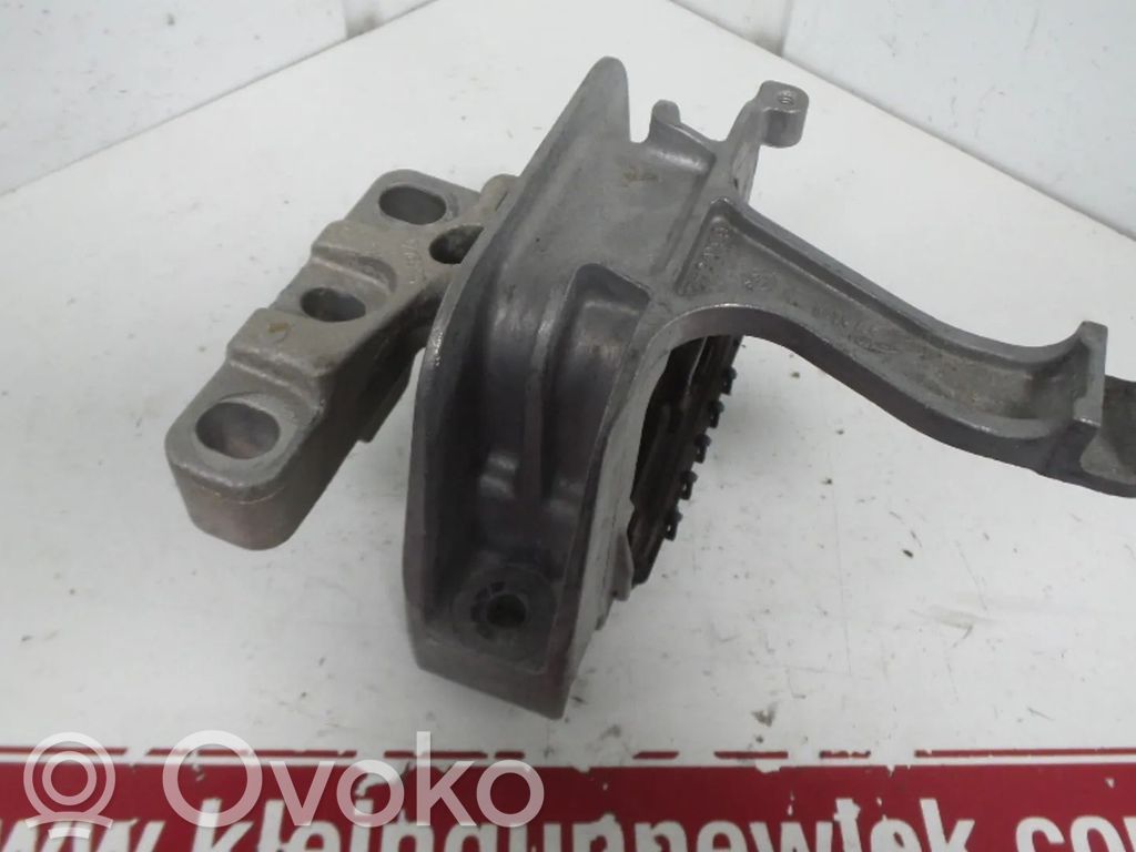 Wspornik / Mocowanie silnika   5Q0199262BJ,3Q0199262J,5Q0199262DF,5WA199262H,CXD,CXDA,CXDACXD