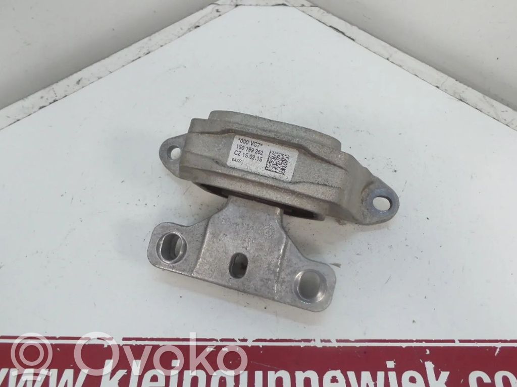 Volkswagen Up Engine mount bracket 