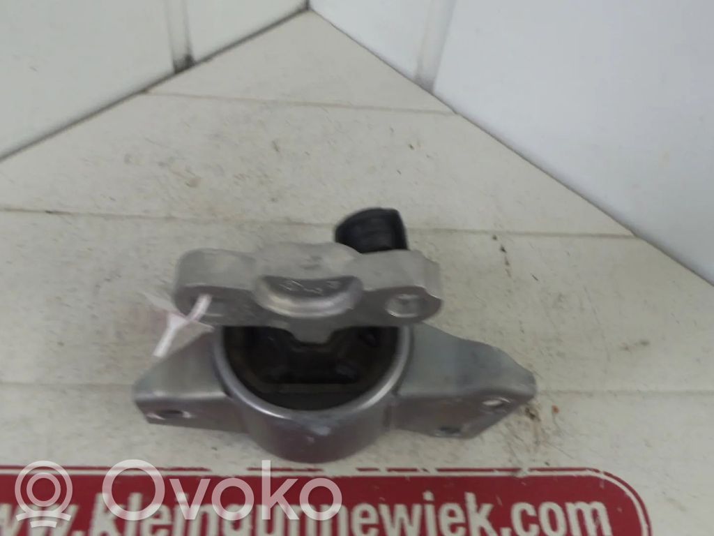 Opel Adam Engine mount bracket 