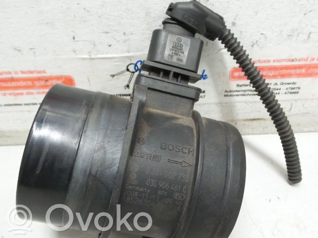 Volkswagen Golf V Mass air flow meter 