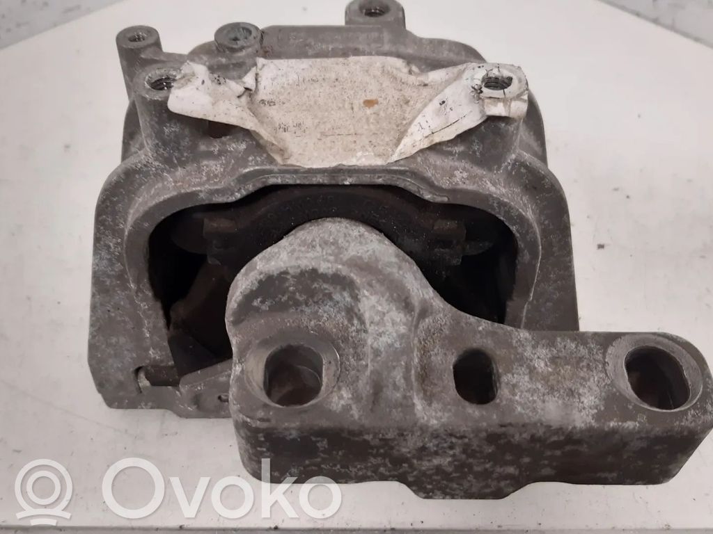Engine mount bracket   1K0199262CB,1K0199262CN
