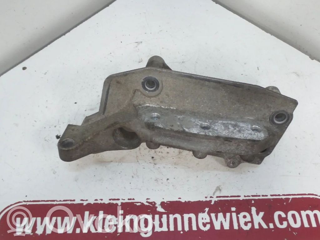 Audi A2 Engine mount bracket 