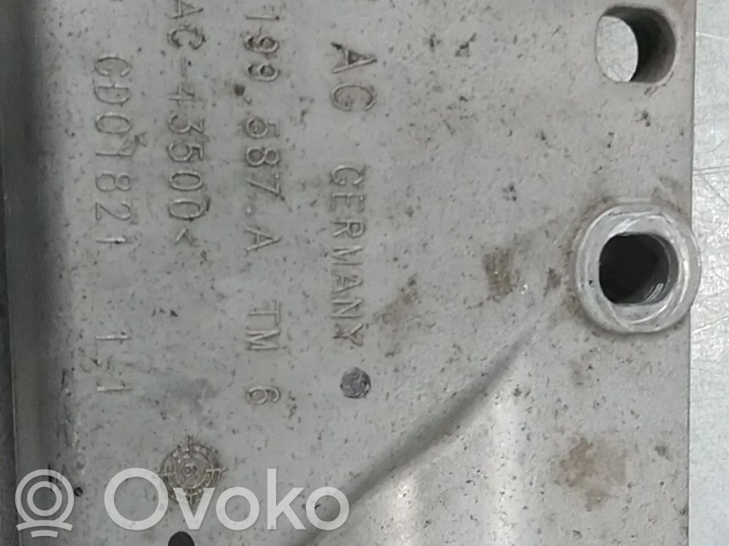 Volkswagen Golf VII Soporte de montaje del motor 
