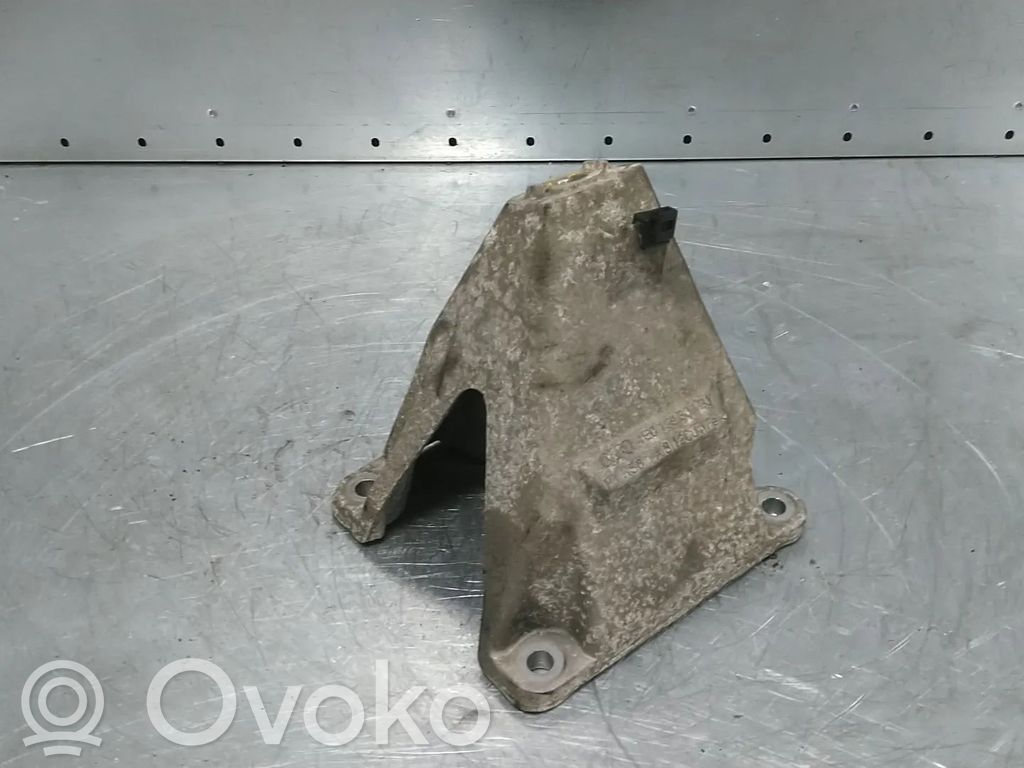 Engine mount bracket   4E0199307BJ