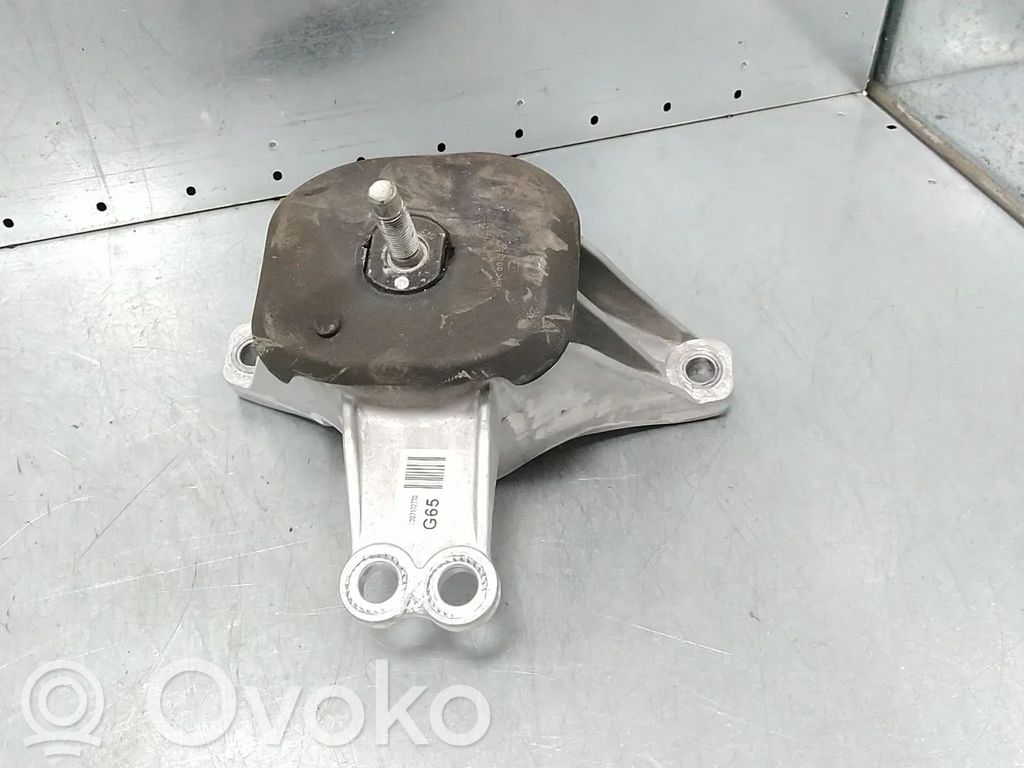 KIA Sorento IV Engine mount bracket 