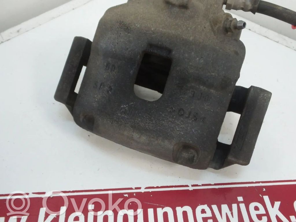 Opel Corsa E Передний суппорт 