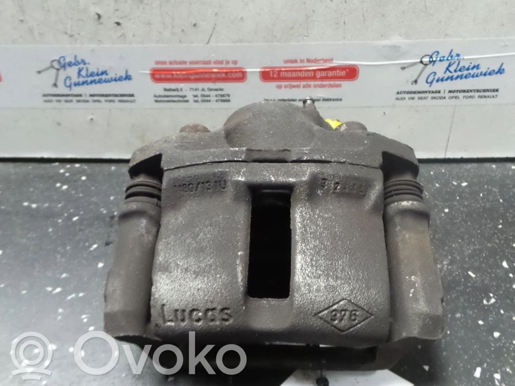 Dacia Sandero Zacisk hamulcowy przedni 
