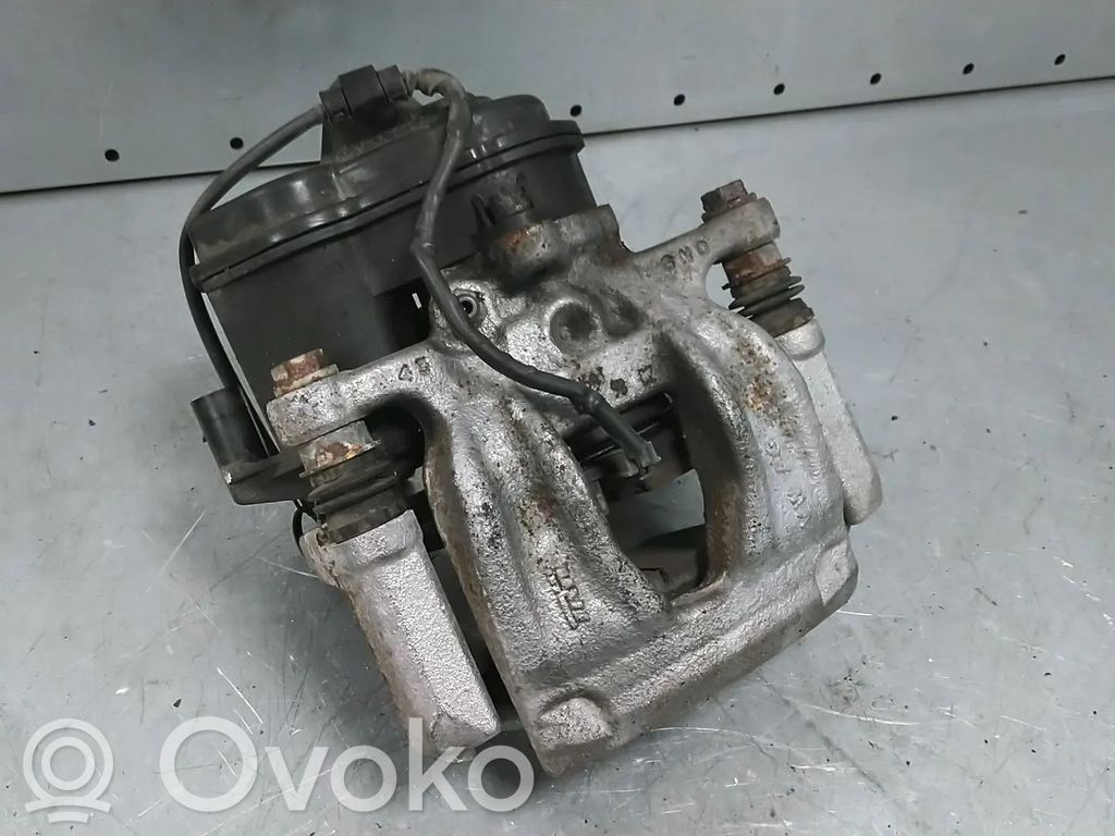 Audi A4 S4 B9 Takajarrusatula 