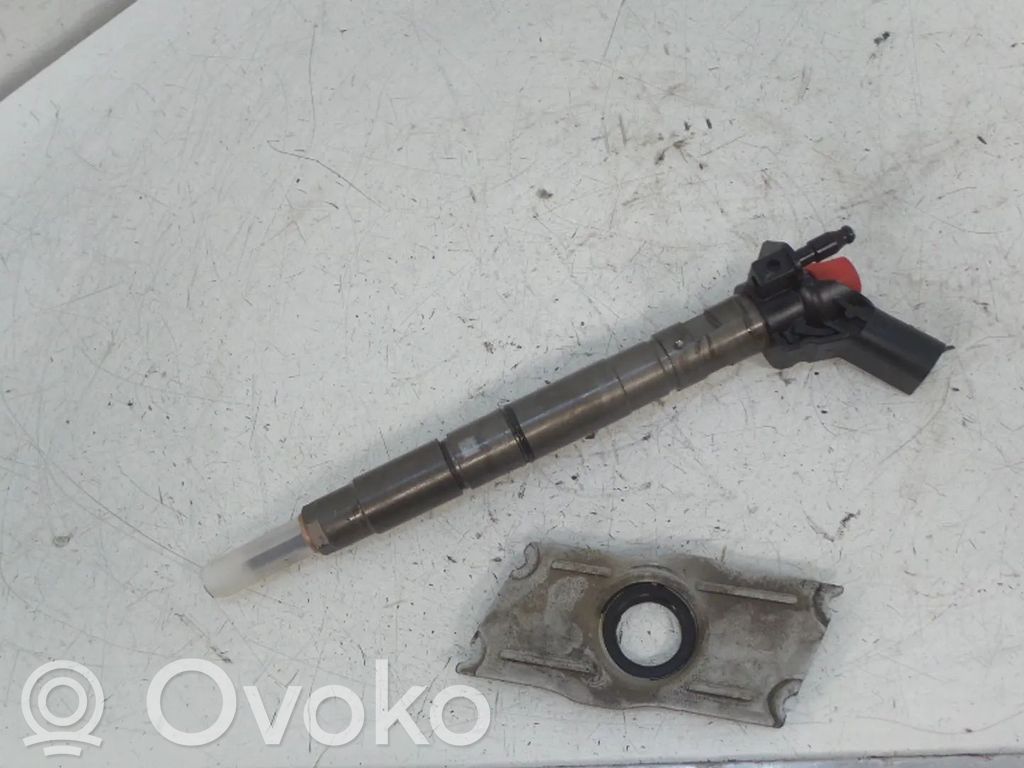 Audi A4 S4 B8 8K Fuel injector 