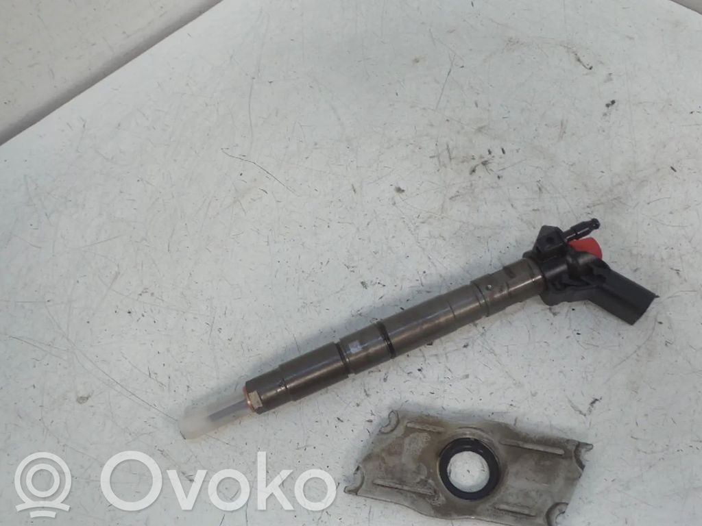 Audi A4 S4 B8 8K Fuel injector 