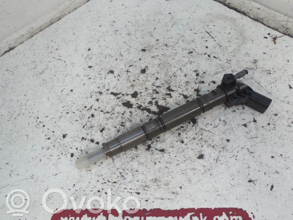 Audi A6 S6 C7 4G Fuel injector 