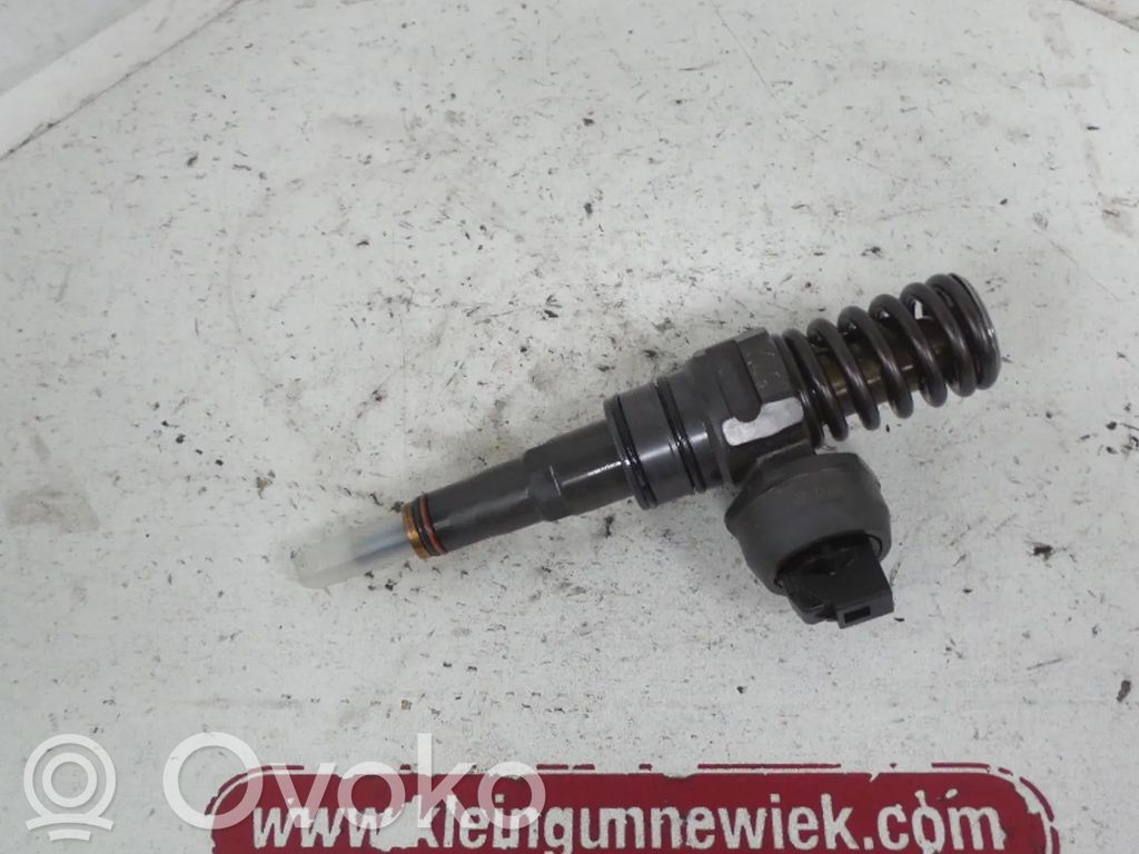 Inyector de combustible   038130073BP,038130080X,0414720314,BWB
