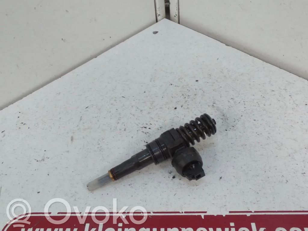 Inyector de combustible   038130073BP,038130080X,0414720314,BWB