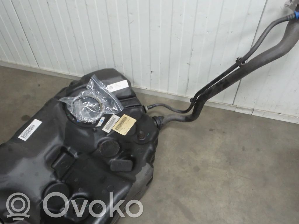 Audi A5 Polttoainesäiliö 