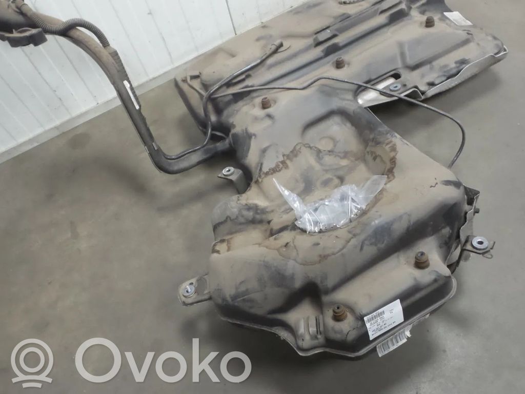 Audi A6 S6 C7 4G Polttoainesäiliö 