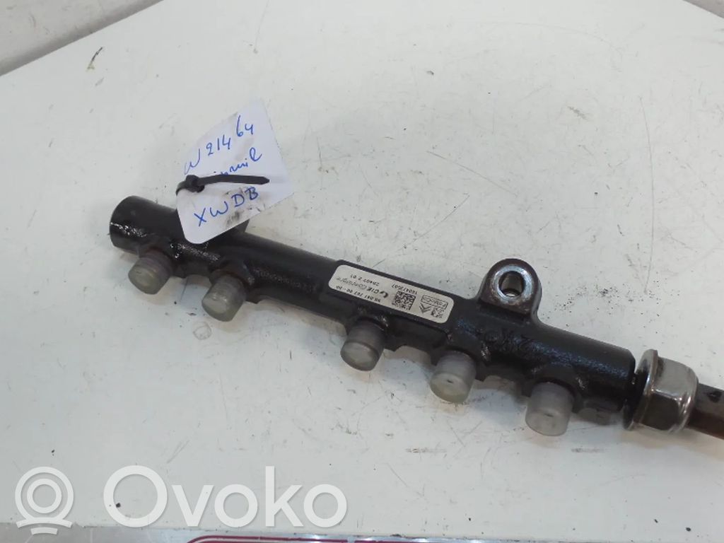 Ford Focus Tubo principal de alimentación del combustible 