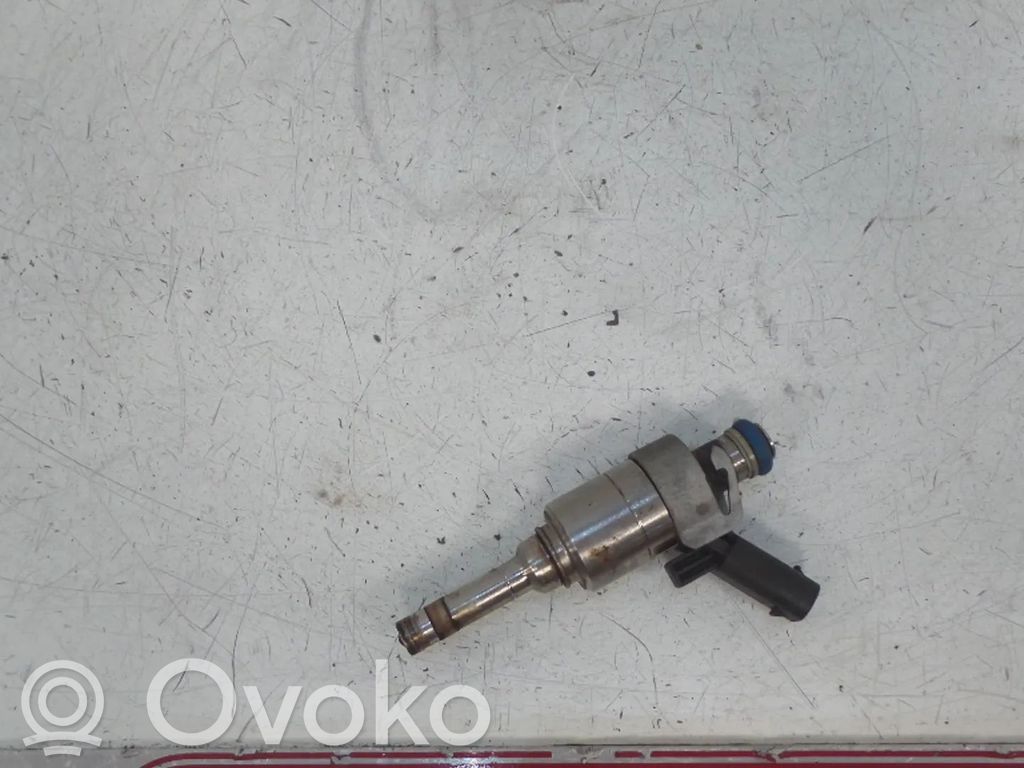 Audi A4 S4 B8 8K Wtryskiwacz paliwa 