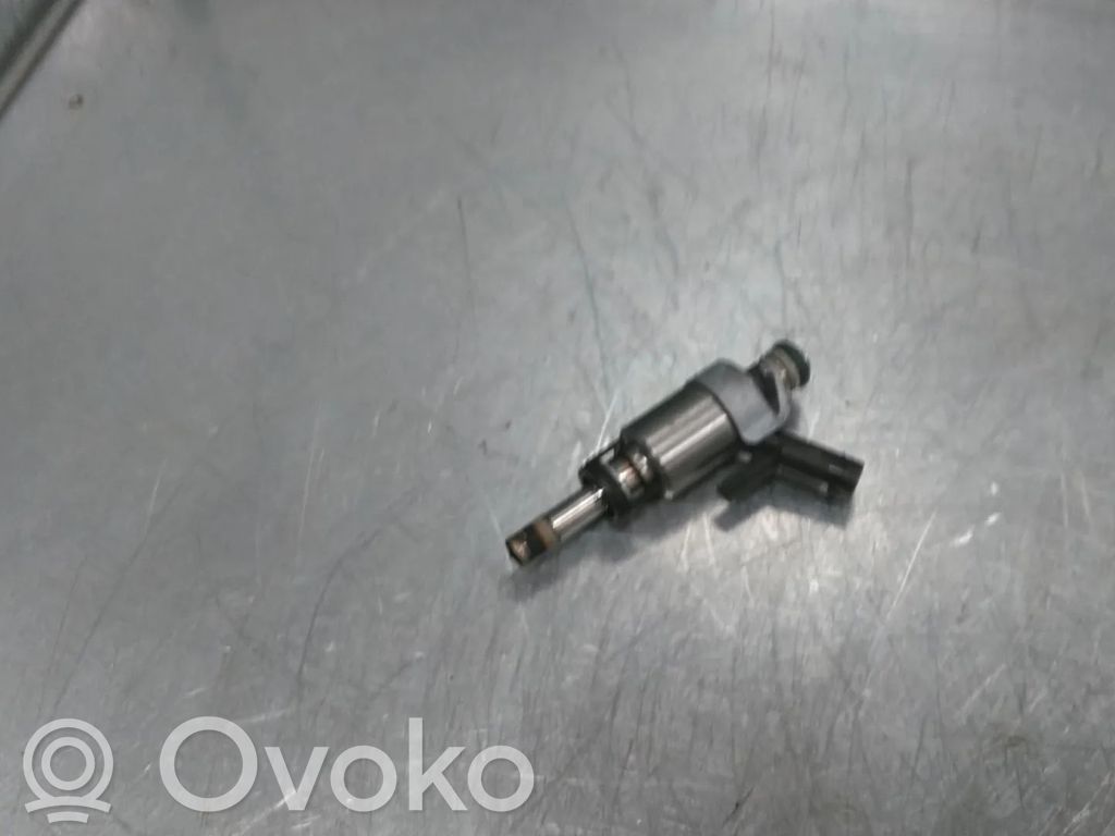 Audi A5 Wtryskiwacz paliwa 