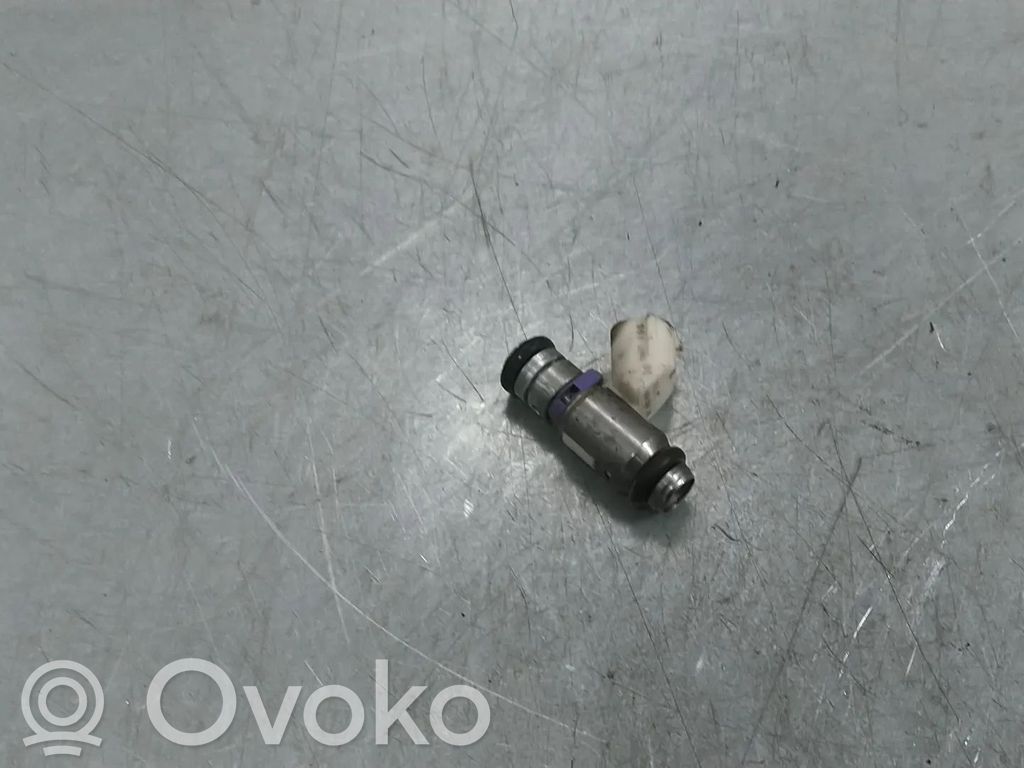 Volkswagen Polo V 6R Inyector de combustible 