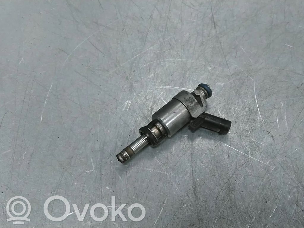 Volkswagen PASSAT B6 Fuel injector 