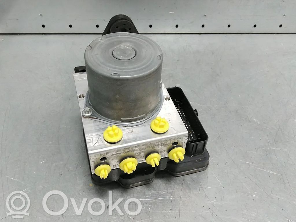Audi A4 S4 B9 ABS Pump 