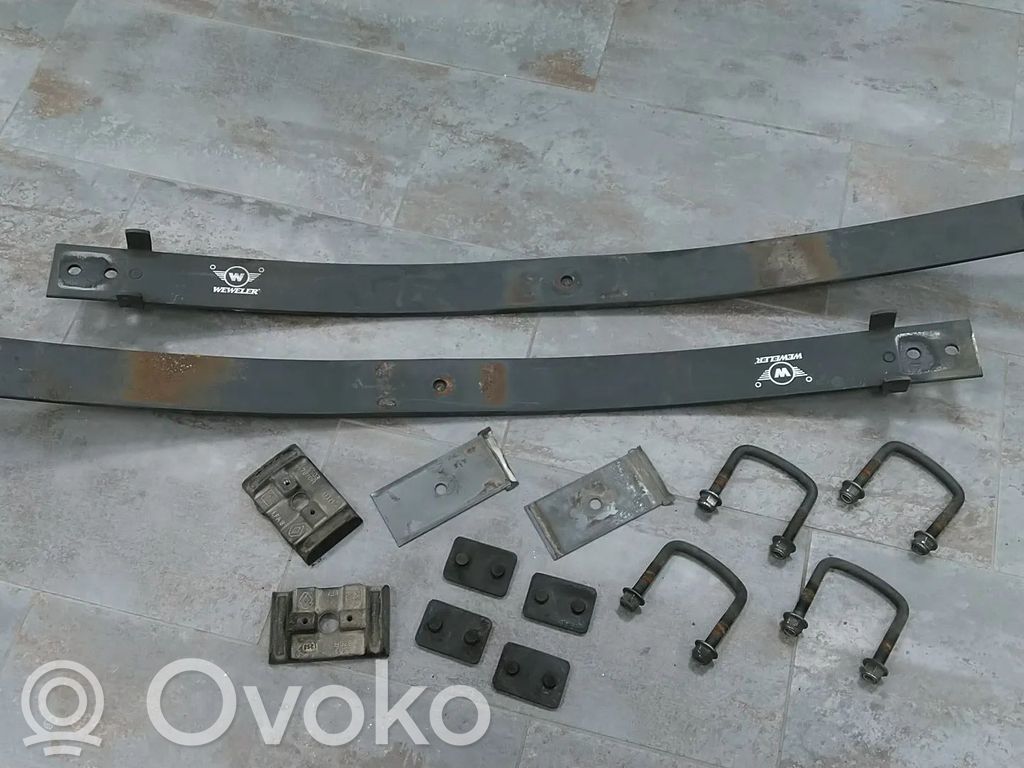 Rear leaf spring   M9T708