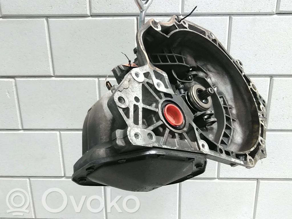 Opel Corsa D Boîte de vitesses manuelle à 5 vitesses
