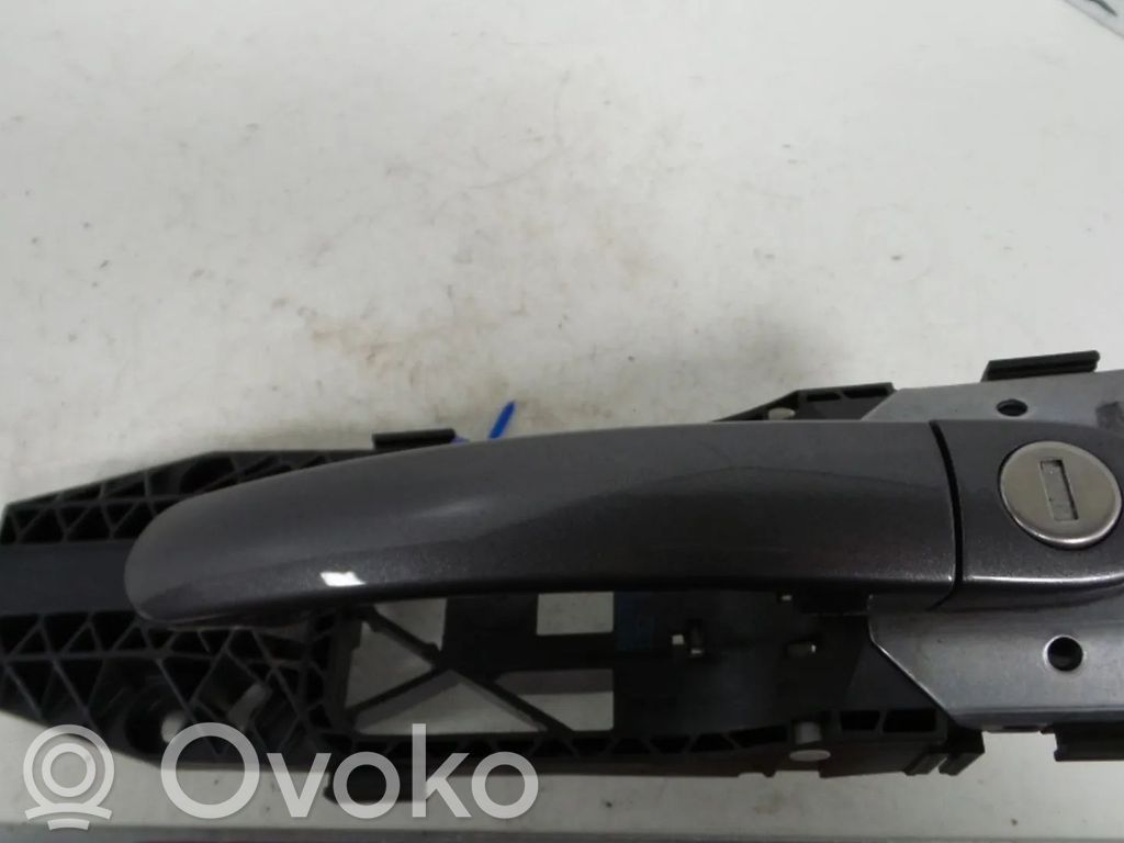 Volkswagen Polo V 6R Zaślepka klamki z otworem na kluczyk 