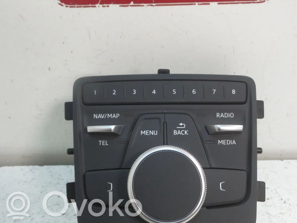 Otros repuestos del interior   8W0919614N