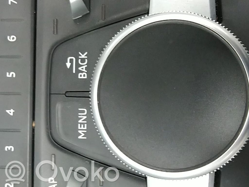 Altra parte interiore   8W0919614T,8W0919615
