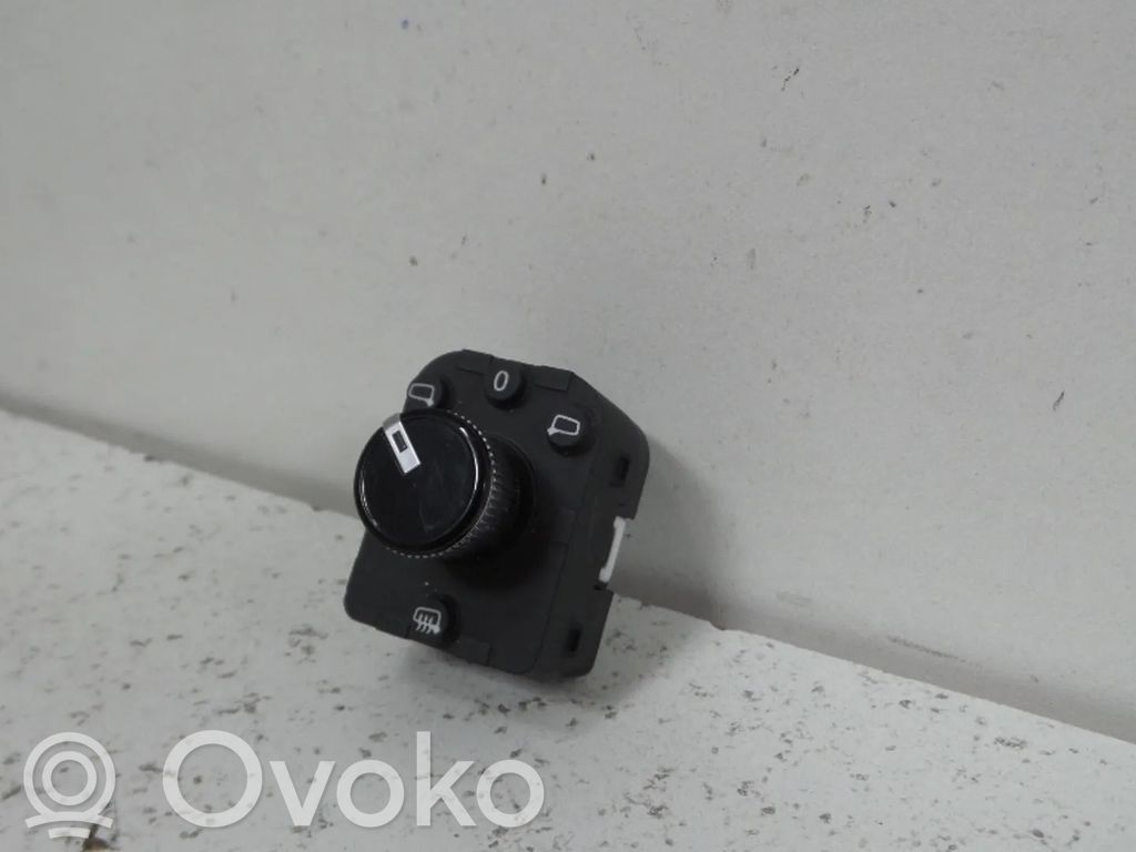 Audi A6 S6 C8 4K Otros repuestos del interior 