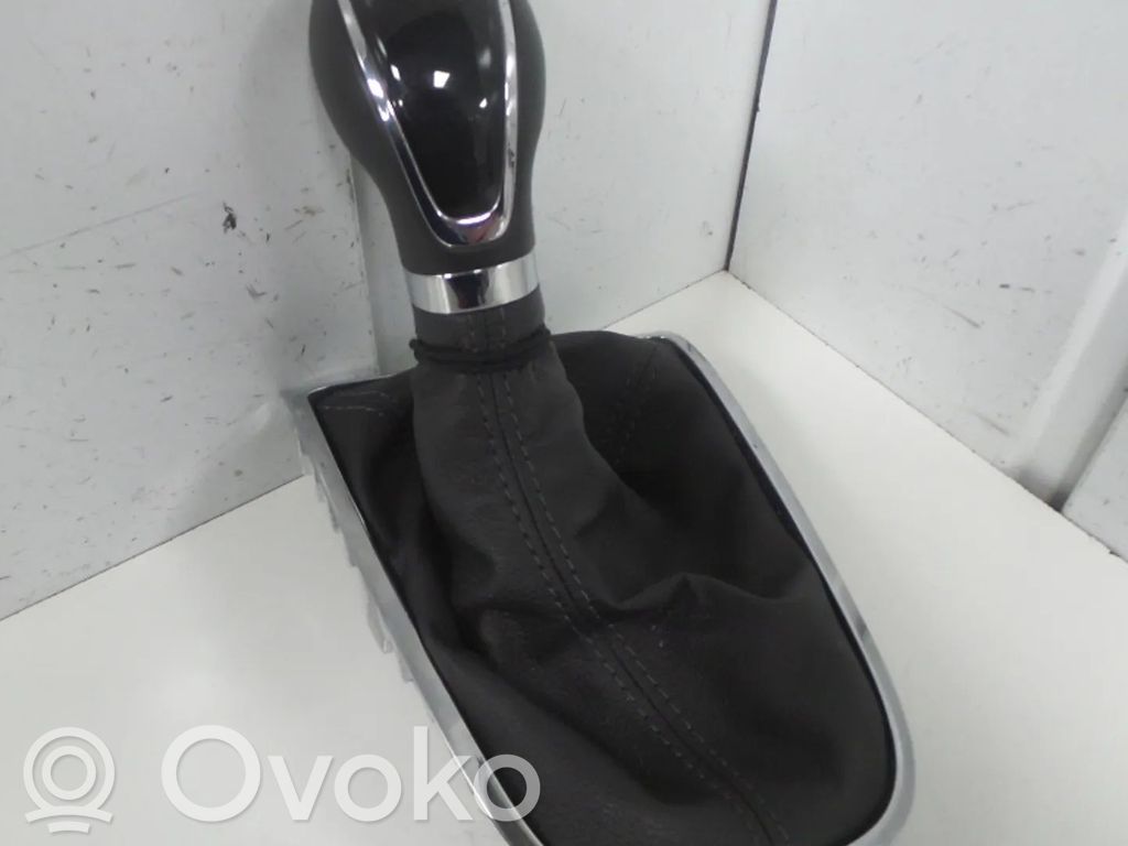 Opel Astra J Alte piese de interior 