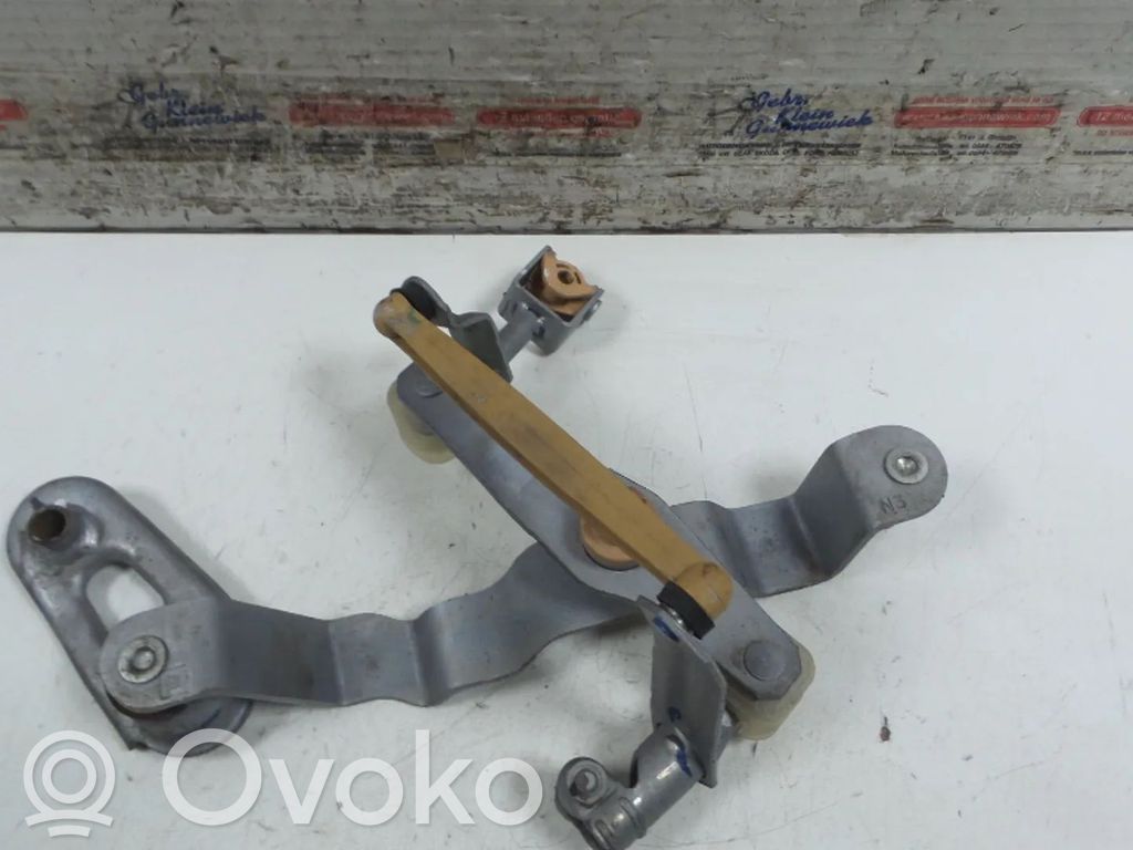 Opel Adam Pavarų dėžės palėtintojo mechanizmas 