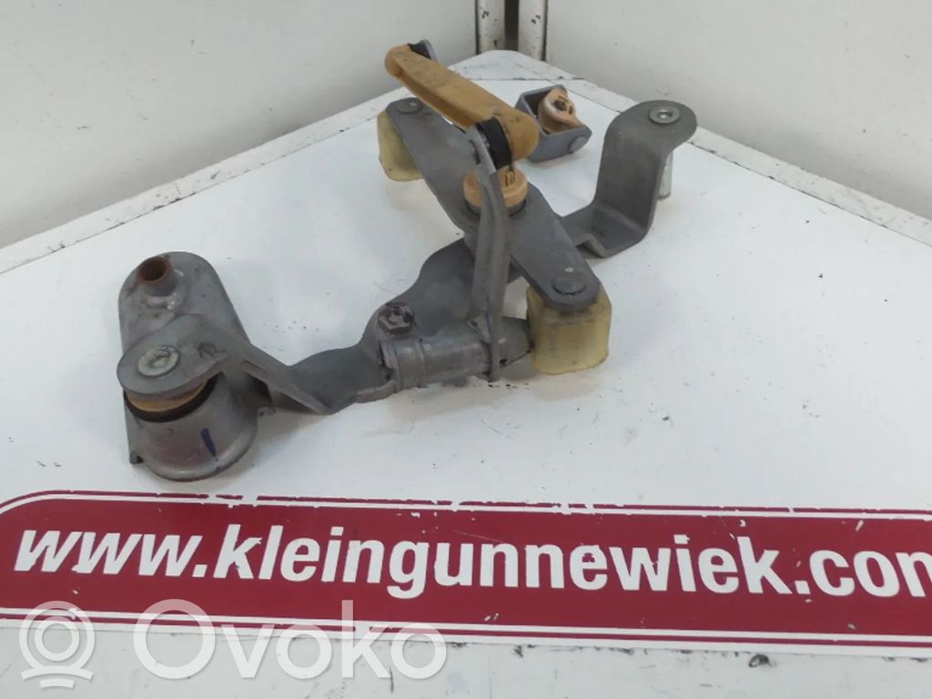 Opel Adam Pavarų dėžės palėtintojo mechanizmas 
