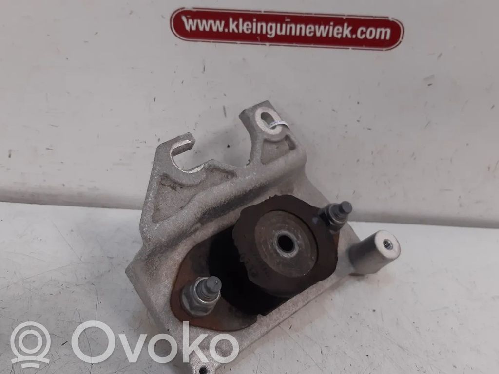 Renault Captur Gearbox mount 