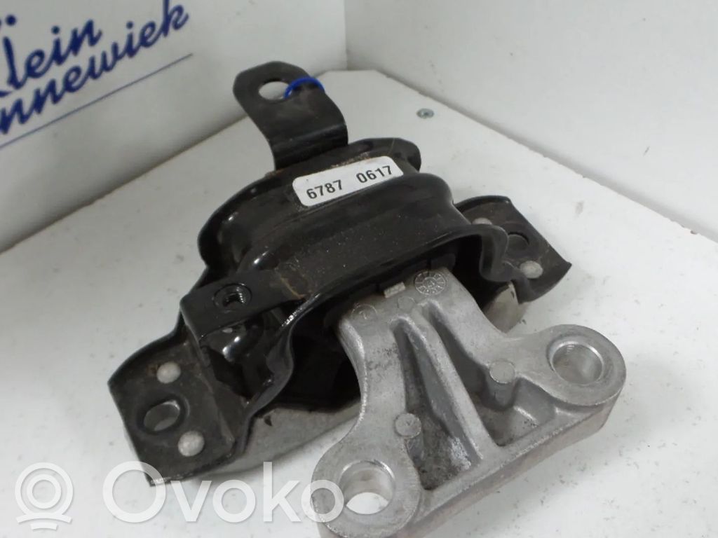 Opel Karl Gearbox mount 