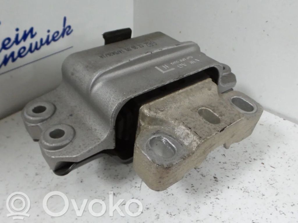 Volkswagen Caddy Pagalvė pavarų dėžės 