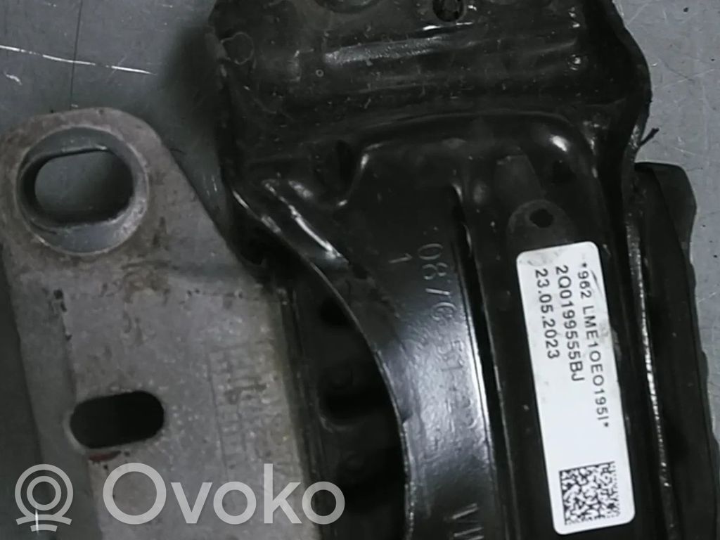 Volkswagen Polo VI Gearbox mount 