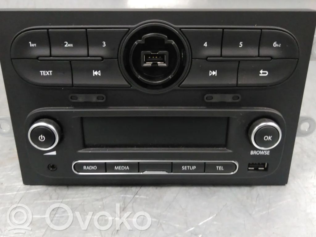 Renault Twingo III Unitate principală radio/CD/DVD/GPS 