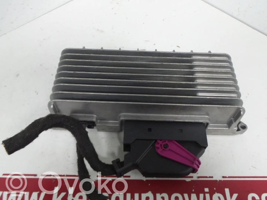 Audi A4 S4 B8 8K Amplificatore 