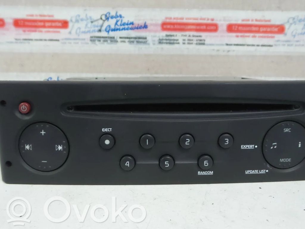Radio / CD-Player / DVD-Player / Navigation   8200633621